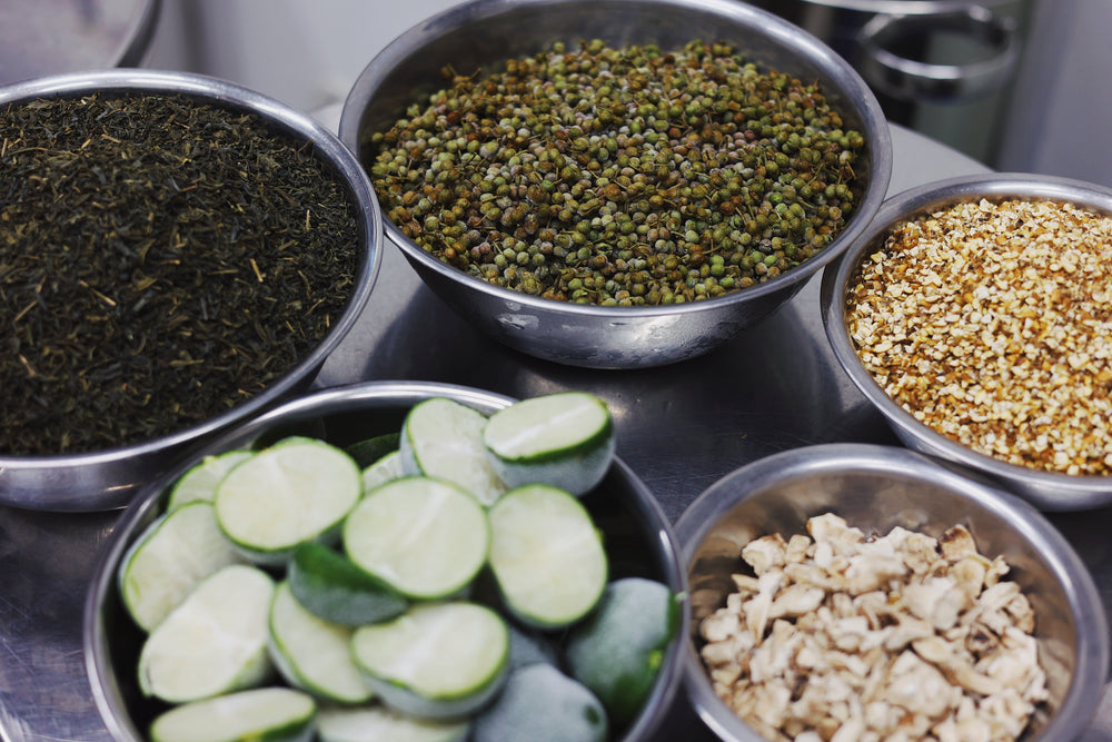 
                  
                    Spirits of Terroir -高千穂郷・奥阿蘇 山椒-
                  
                